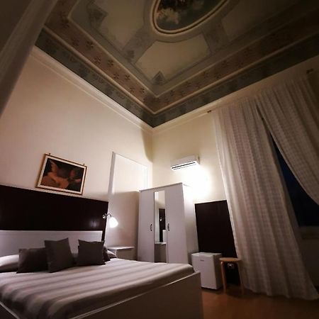 Bed and Breakfast Dimora Novecento Katania Zewnętrze zdjęcie